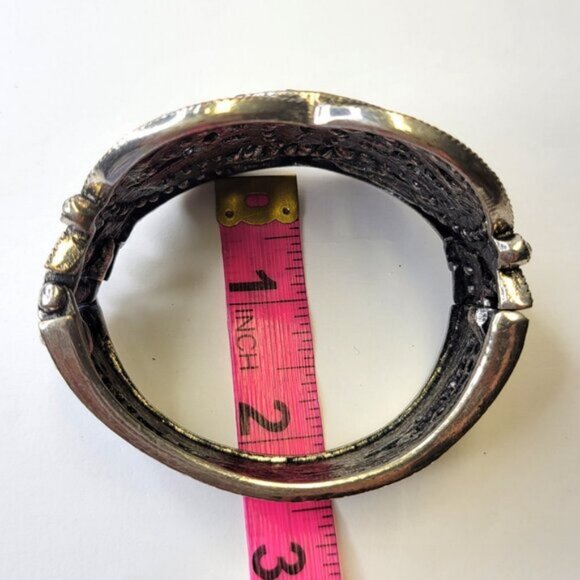 Crystal Cuff Bracelet - Picture 11 of 12